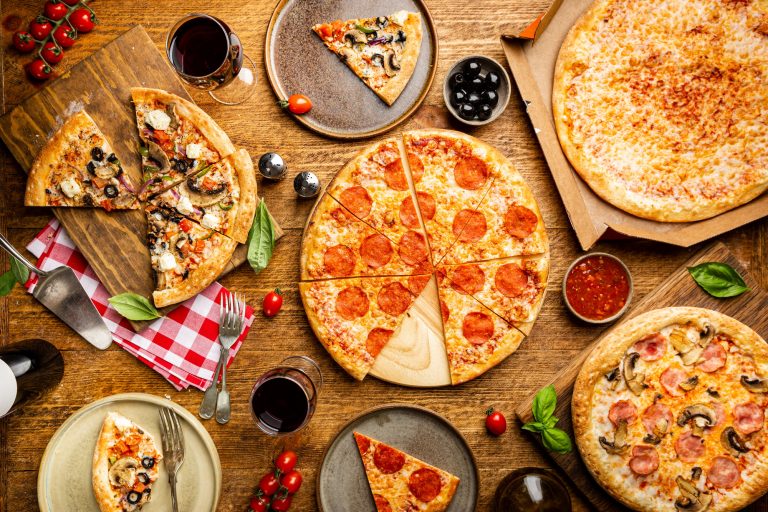 Different tipes of pizza