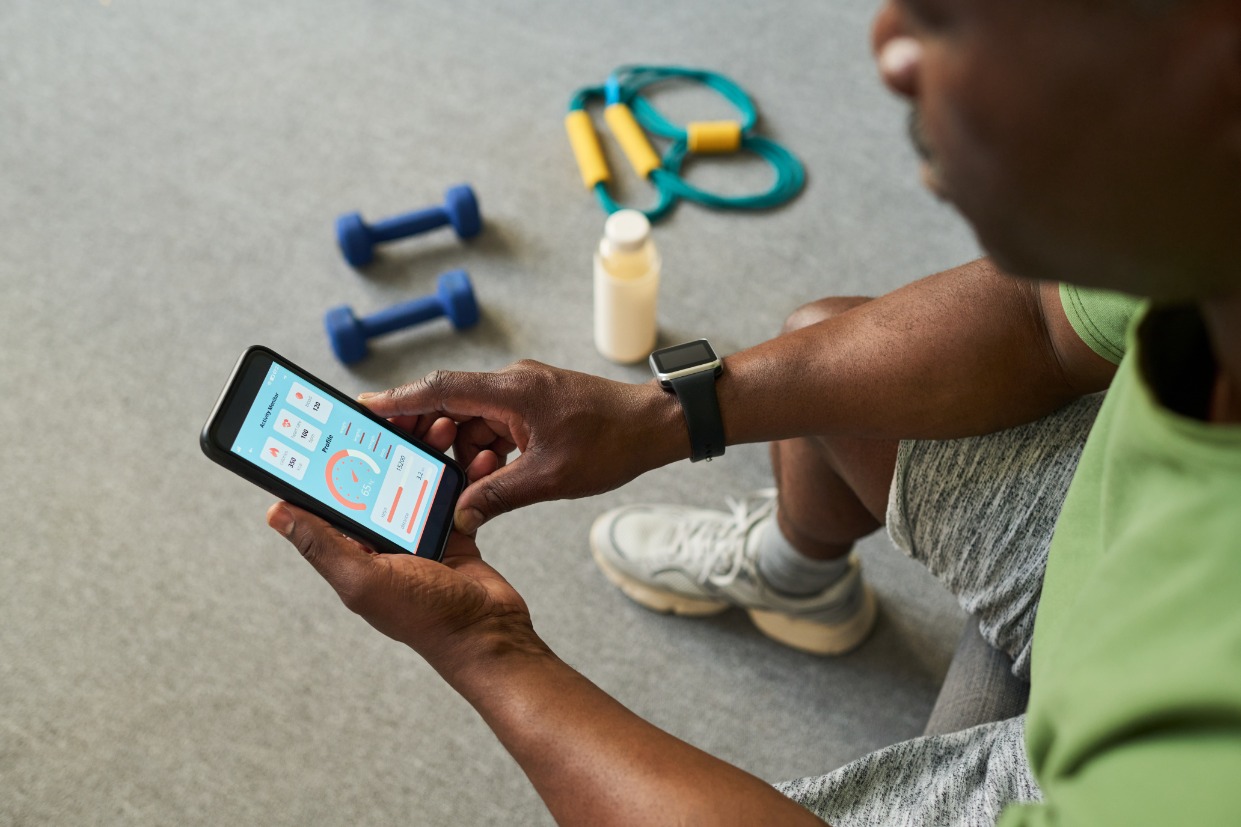 Are Workout Apps Worth It? Pros, Cons, and Who Wins - Steve Main